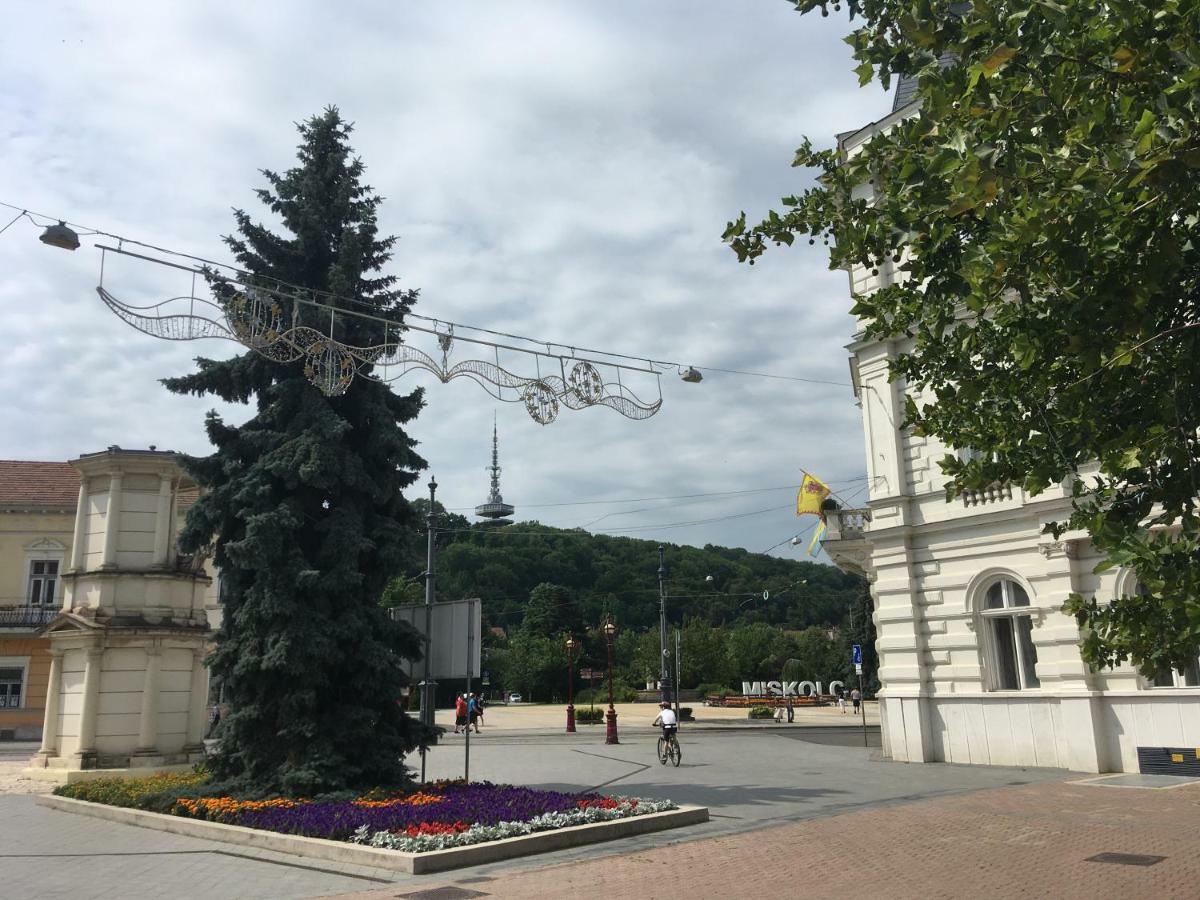 Mse Apartman Miskolc Dış mekan fotoğraf