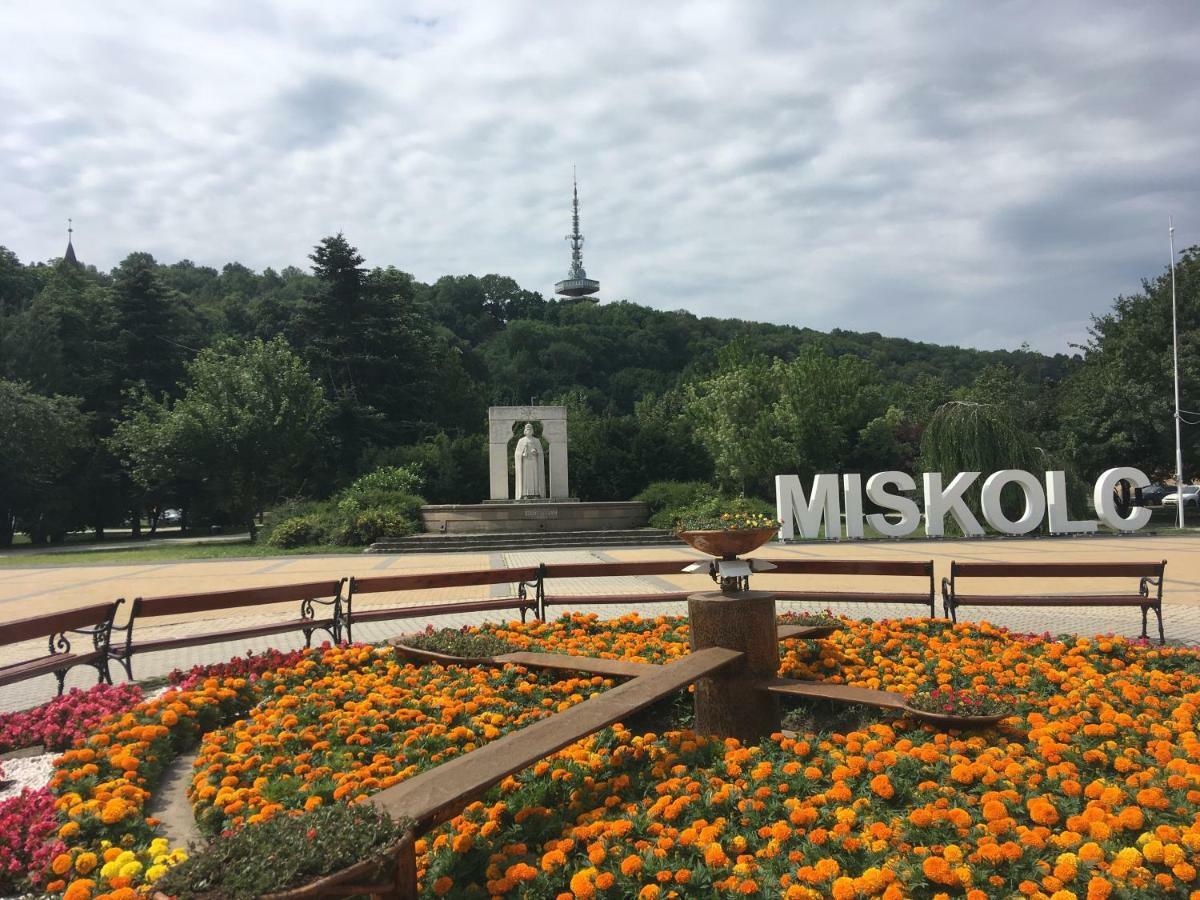 Mse Apartman Miskolc Dış mekan fotoğraf